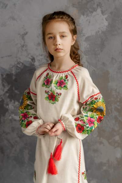 Серое детское платье-вышиванка "подсолнухи", арт. 4345